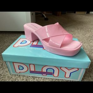Bubblegum sandals